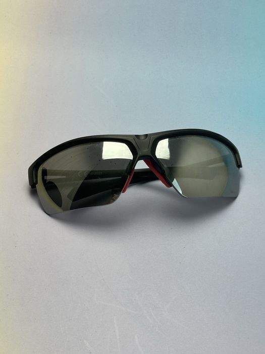 Ochelari de ciclsim cu lentile interschimbabile si suport