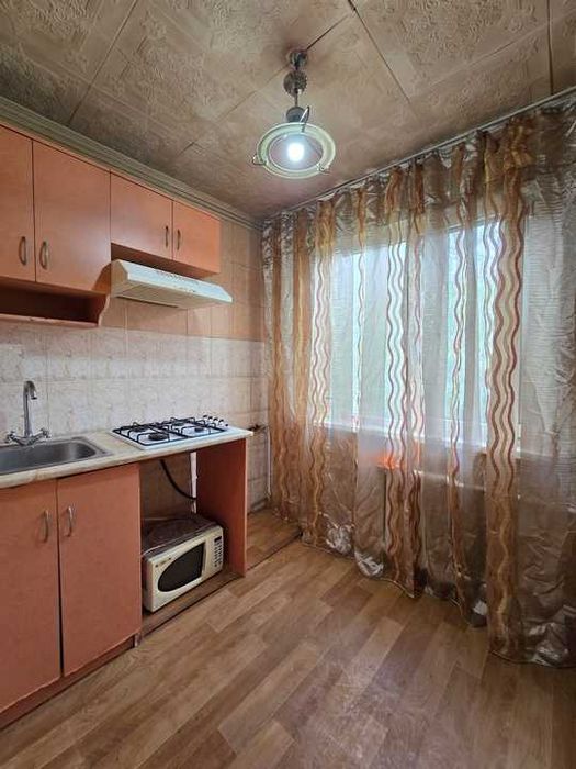 Продам 3кв. Жандосова 190