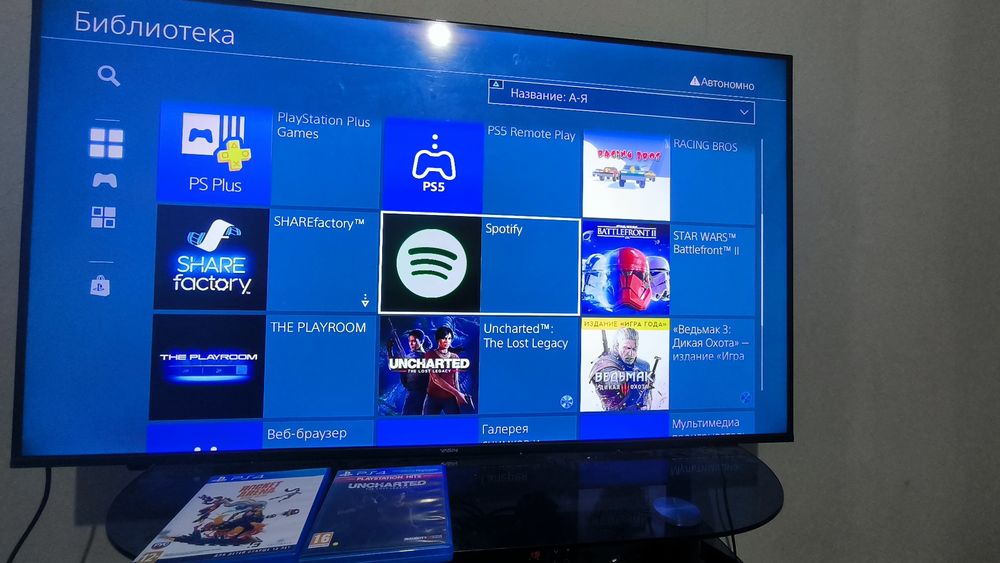 Продаю playstation 4 slim 1tb