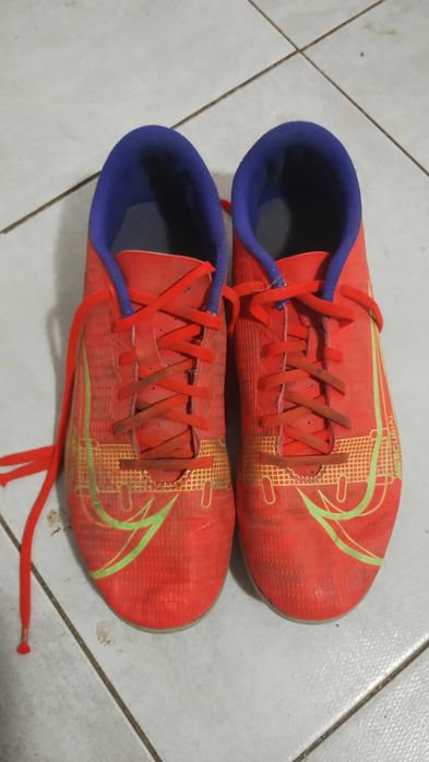 Бутонки 38,39,40