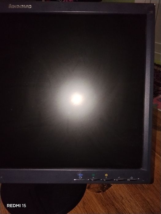 Se vinde monitor Lenovo