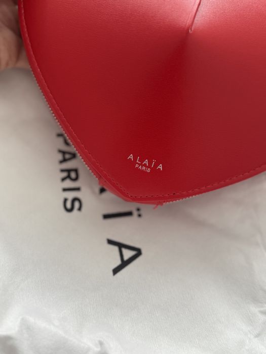 Дамска червена чанта сърце Alaia