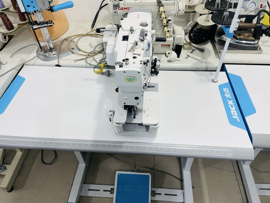 Jack tugma va petliya moshinkasi