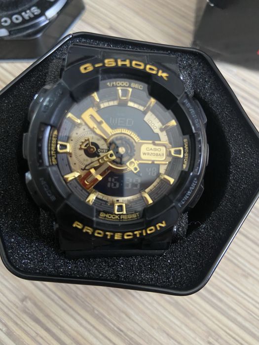 Casio G-Shock GA-110GB-1A в черно и златисто