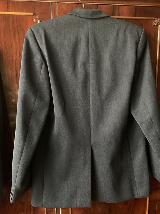 Sacou barbatesc executat la comanda