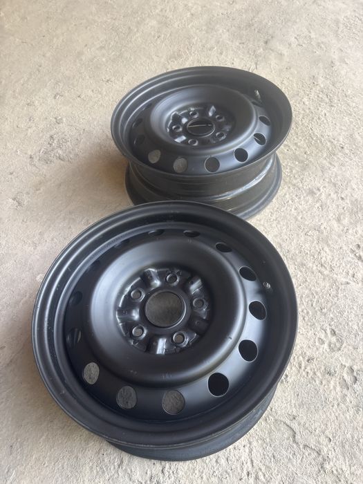 Штампованные диски р15