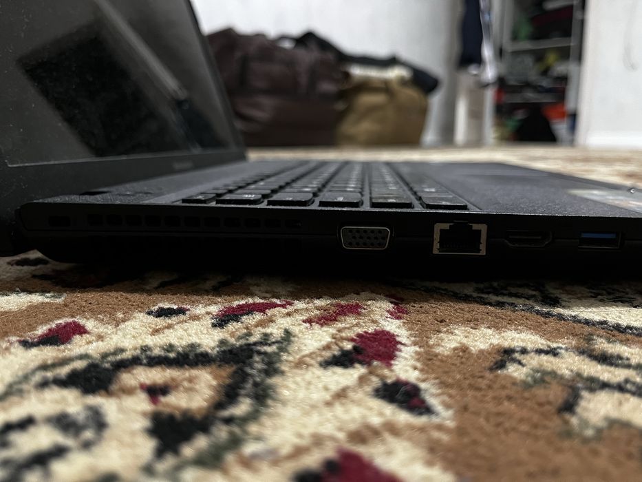 Ноутбук Lenovo.