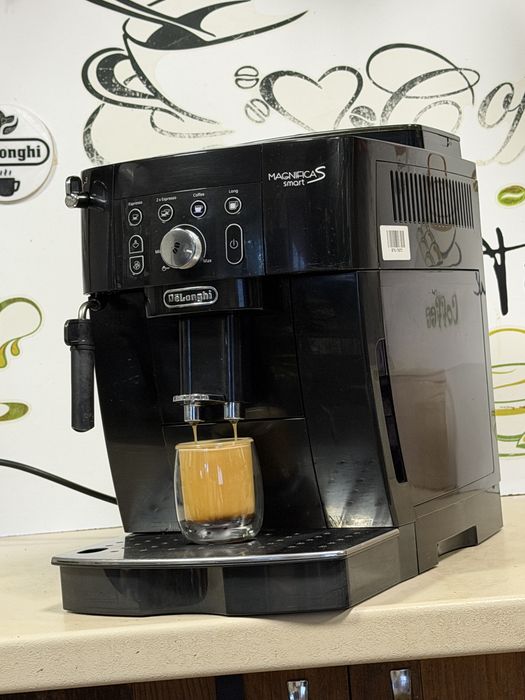 Кафемашина кафе автомат delonghi magnifica S smart с гаранция