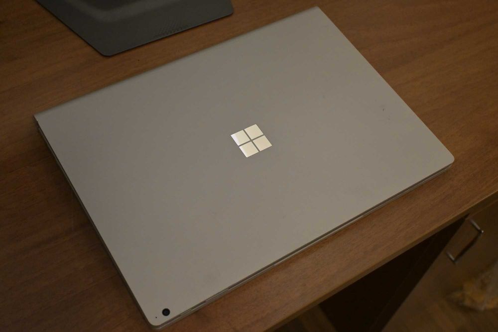 Microsoft Surface Book 3, i7-1065G7, GTX 1660TI, 256GB SSD, 16 GB Ram