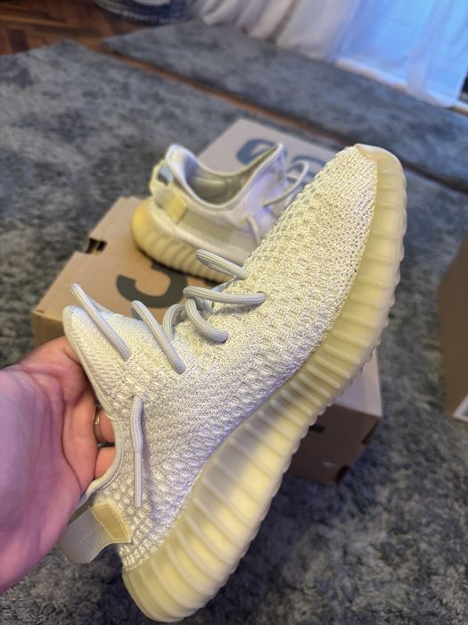 Yeezy Boost 350 v2 Light 42