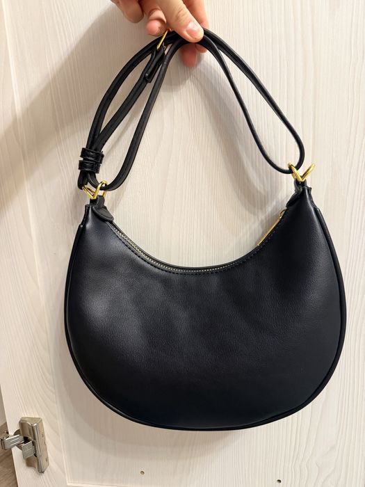 Сумка Fendi (модель Hobo) с двумя ремнями