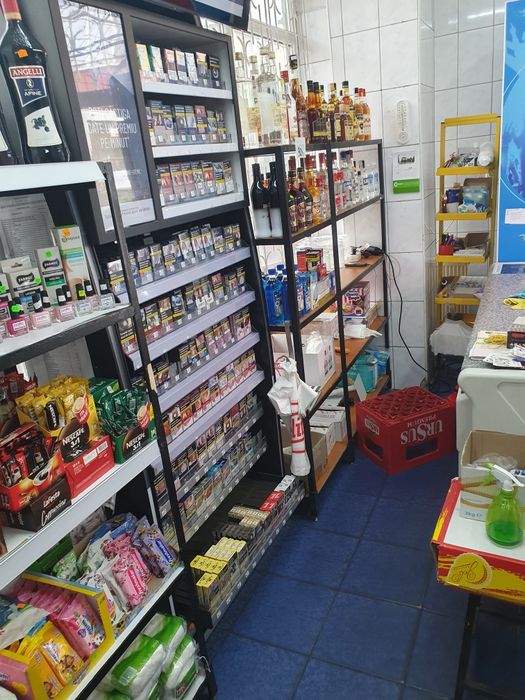 Închiriez spațiu comercial
