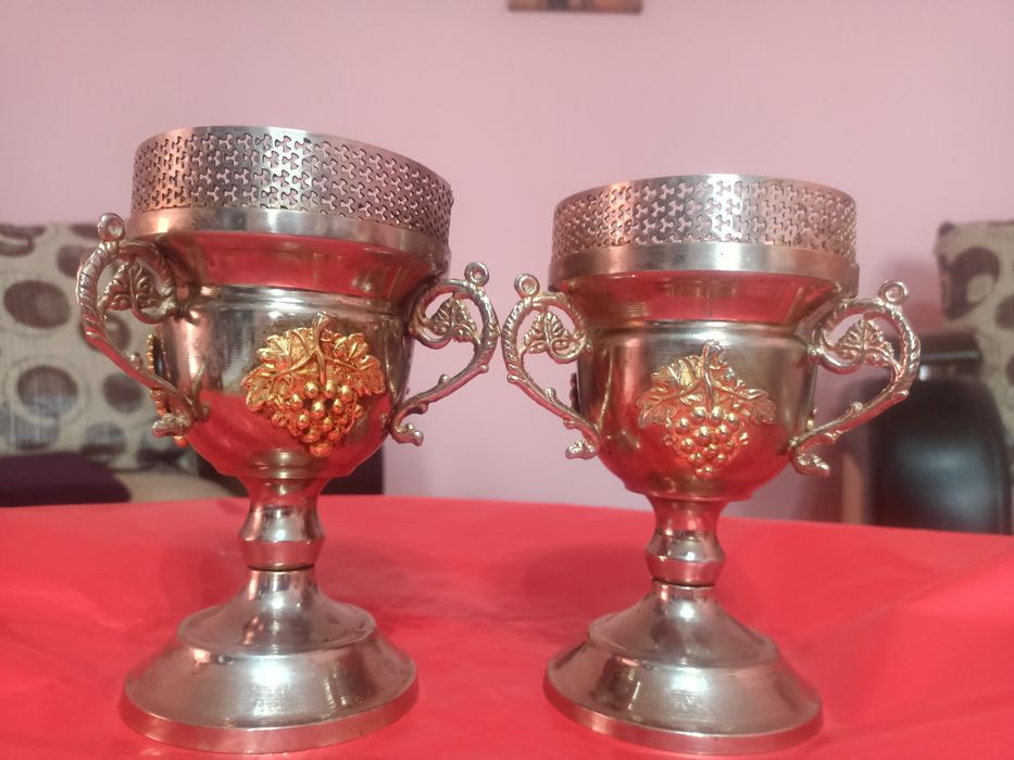 De vânzare set două cupe  vintage