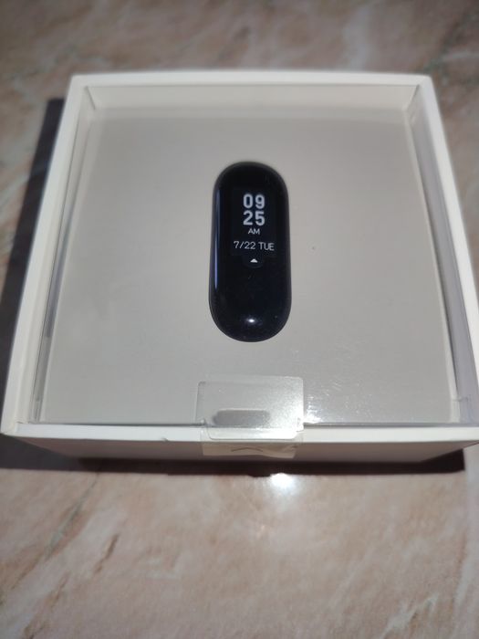 Продаю Mi band 3