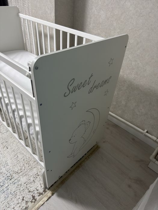 Продам б/у детскую кроватку