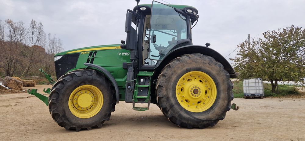 John Deere 7270r