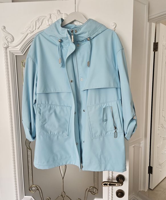 Продам новую ветровку. Турция .50р. ЗА ПОЛЦЕНЫ !!!