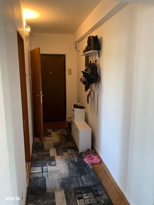 De inchiriat apartament 2 camere -Bld.Pandurilor