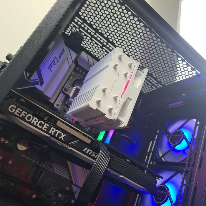 Геймърски Компютър! Ново! RTX 4070, Intel i5-13400F, 32GB RAM