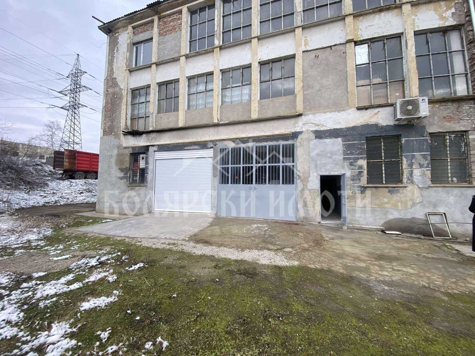 Автосервиз в Промишлена зона