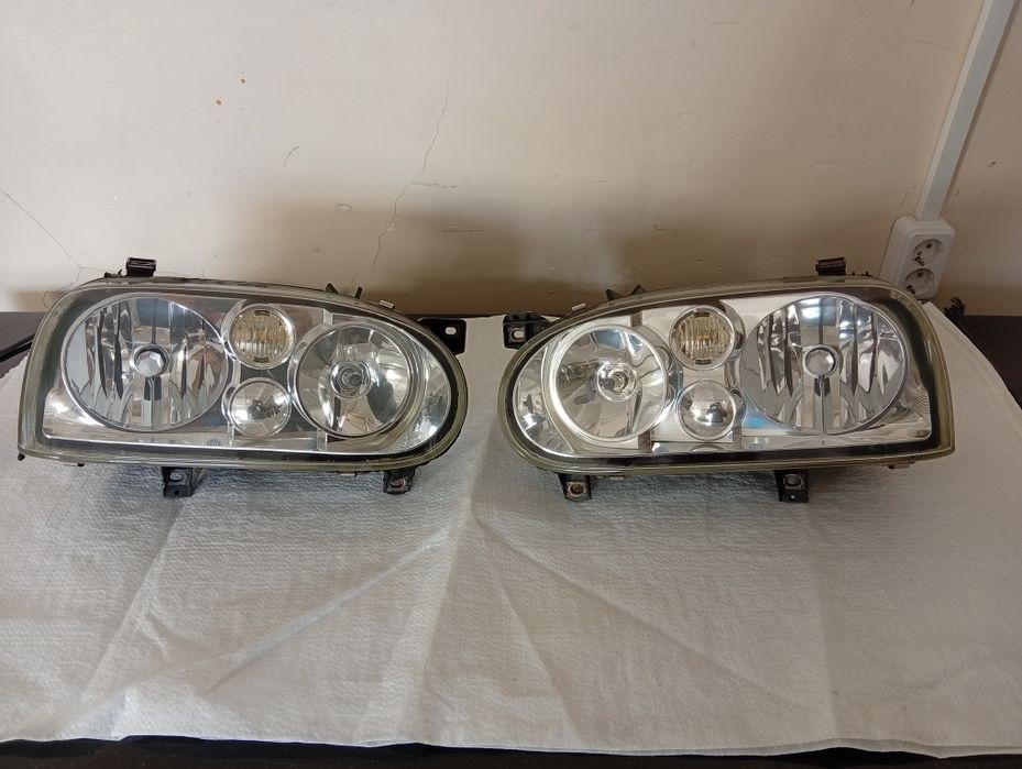 Фары Гольф 3 G4 LOOK HELLA