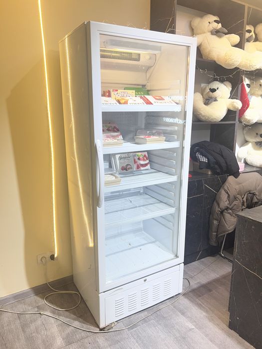 продается : Шкаф, Холодильник, диван