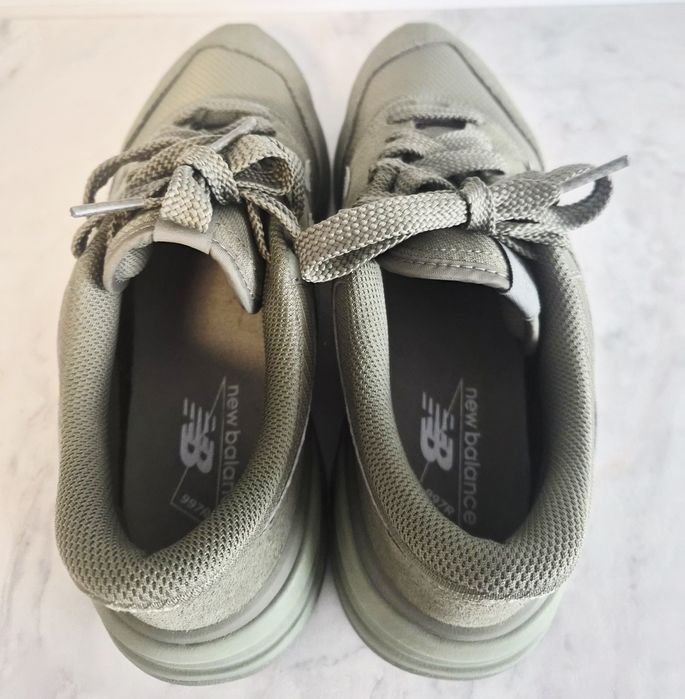 Маратонки  "New balance "