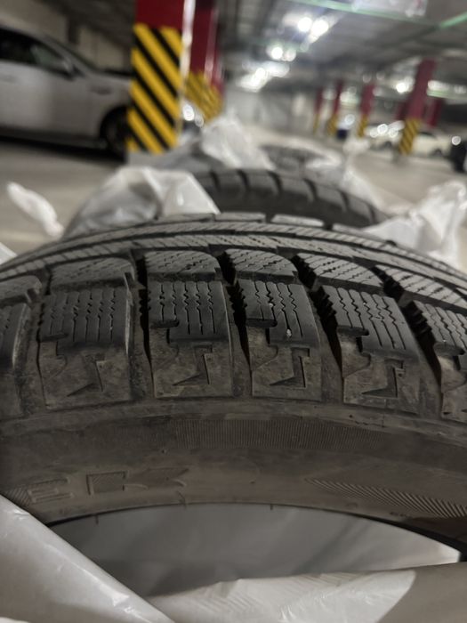 Продам резину на 19