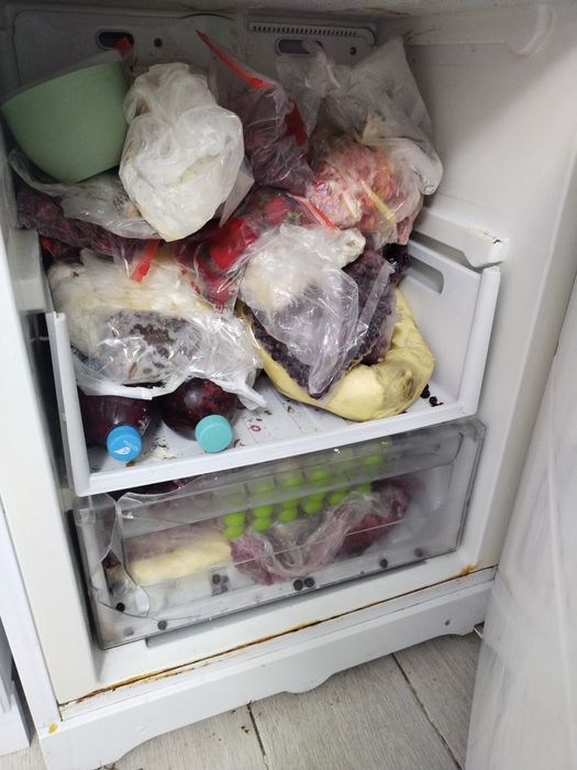 Продам холодильник Аристон