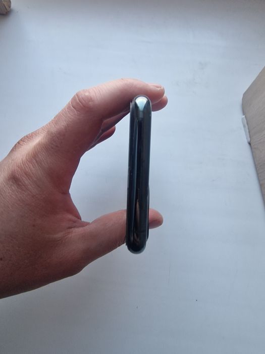 Iphone 11 pro в отличном состоянии