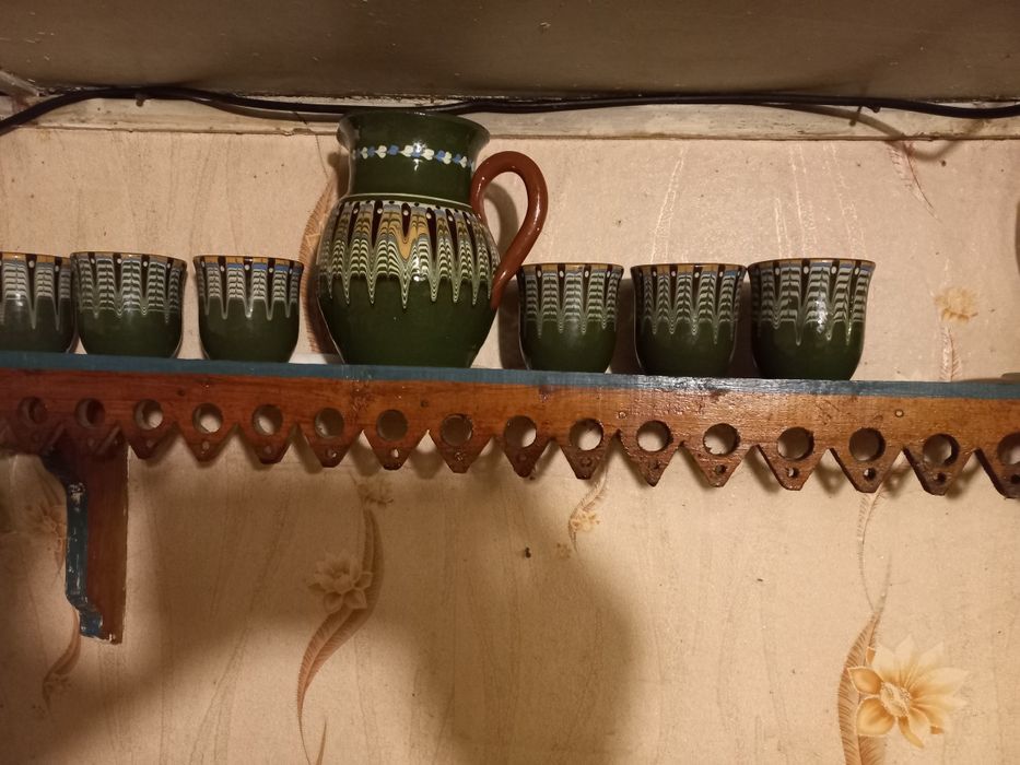 Продавам Керамична кана и чаши.