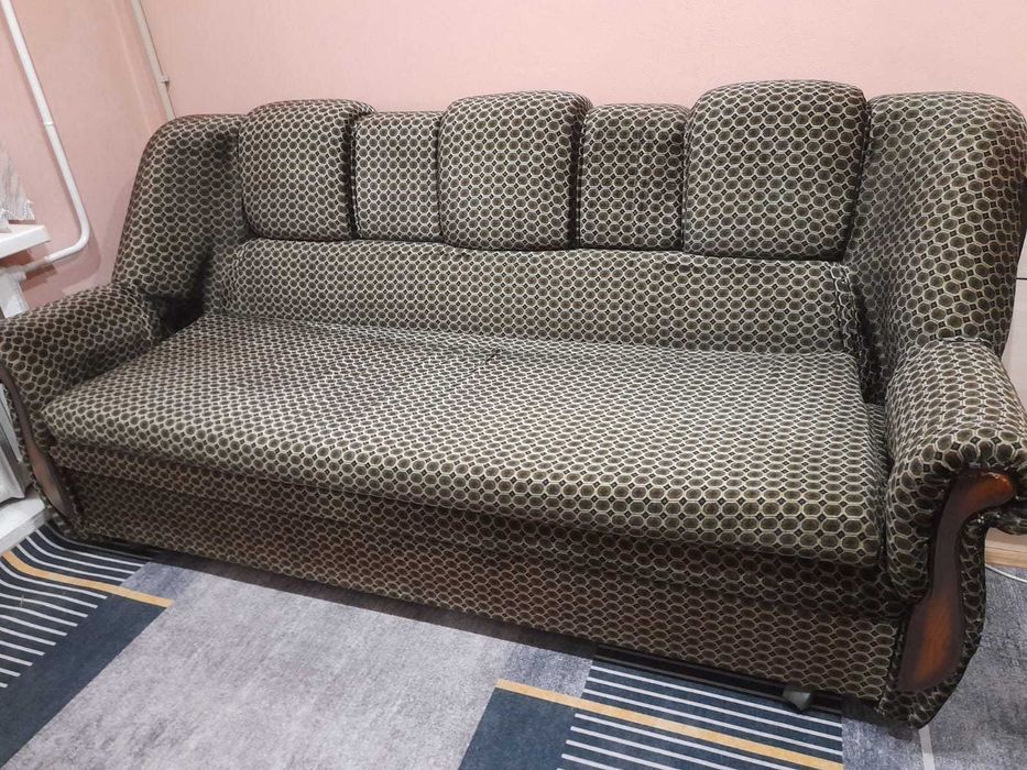 Диван отдам даром