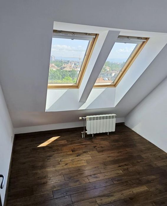 Тристаен апартамент в м-т Гърдова глава