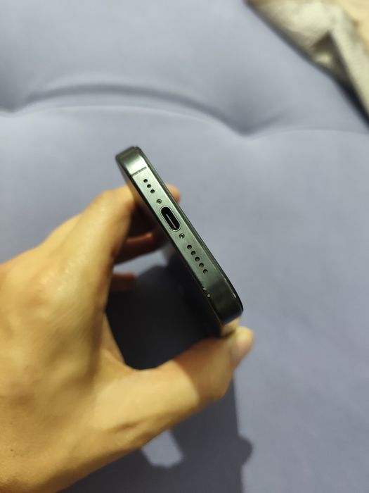 iPhone 15 pro 256 Гб
