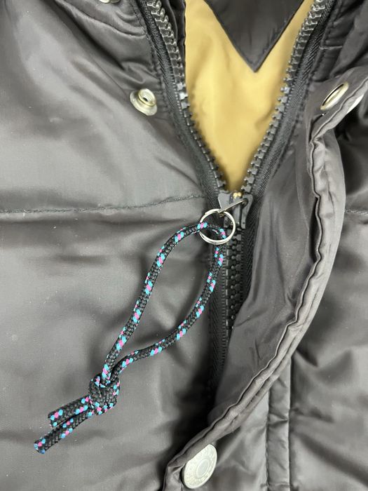 Tommy Hilfiger пухенка размер М