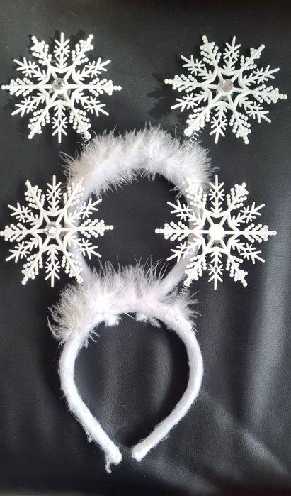 Cordeluță albă cu fulgi de crăciun