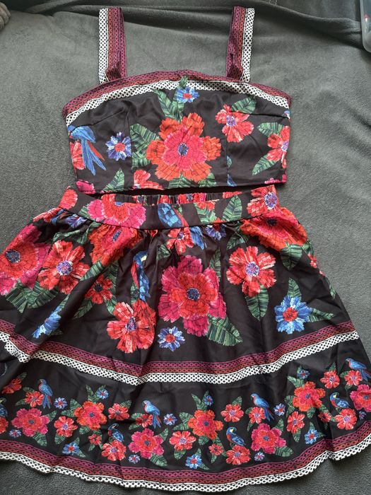 Дамски комплект м размер