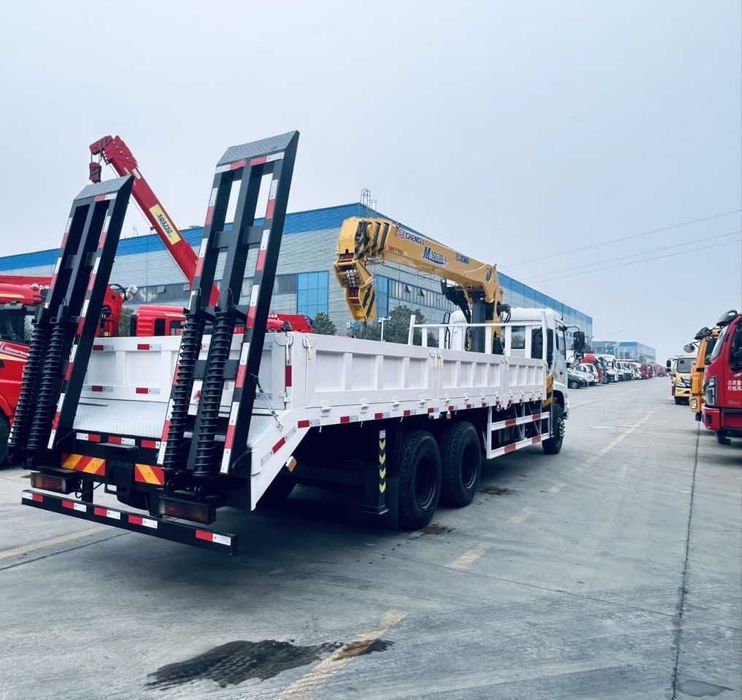 HOWO  6×4 320 ot kuchi Kran Manipulyator Avtokran Evokuator