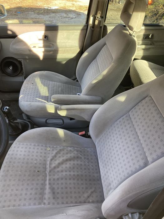 Фолсваген шаран 1.9 TDI на части