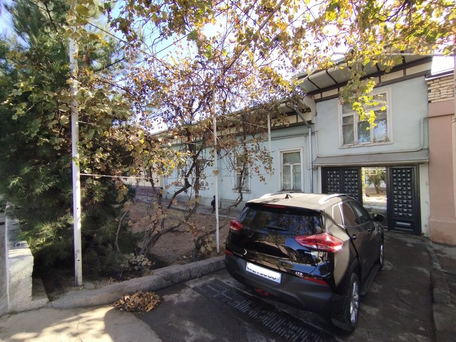 Уй сотилади Юнусобод Шахристанский Отчопар.Продаётся дом Шахристанский