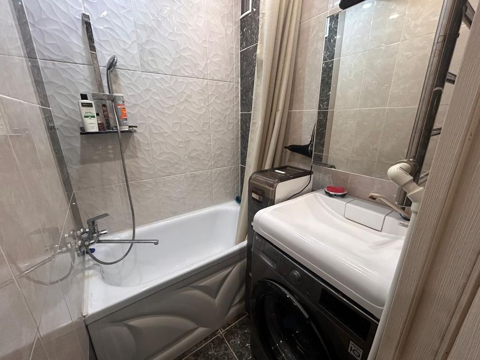 продается 1 комнатная квартира