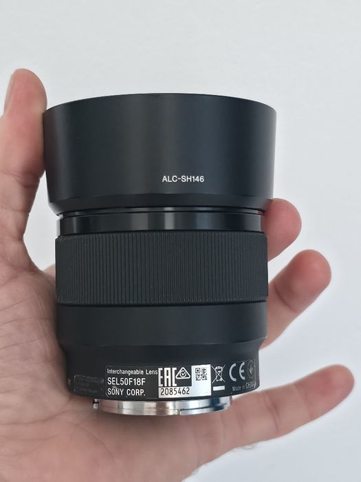 Vând obiectiv Sony 50mm F1.8 FE Mount , Negru
