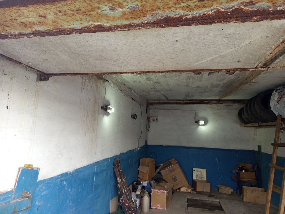 Продам гараж за жд вокзалом