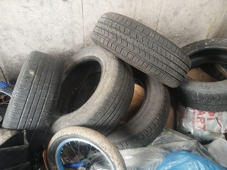 Продам лету шину 4 шт  парные