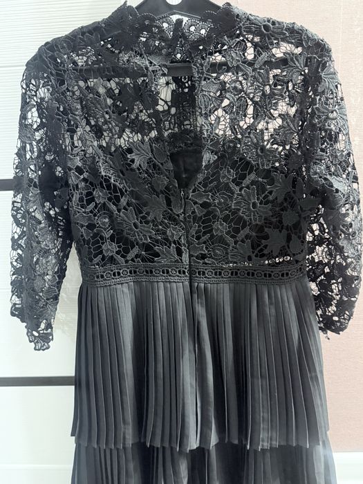 Платье от Zara..