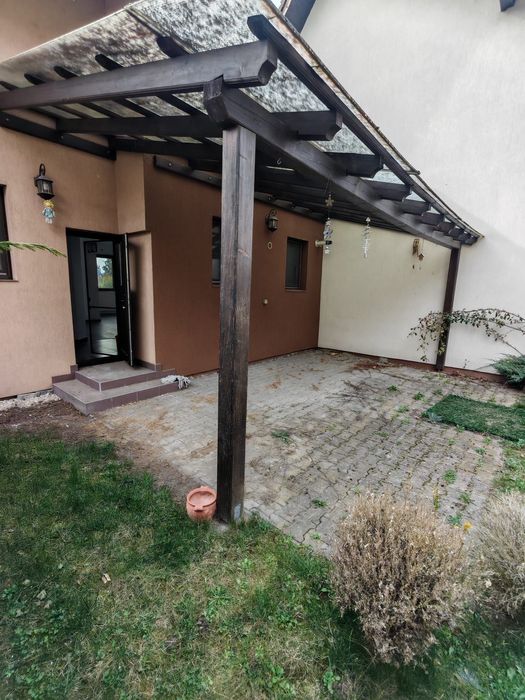 Inchiriez Casa P+E,  3 camere Cristesti zona Materom