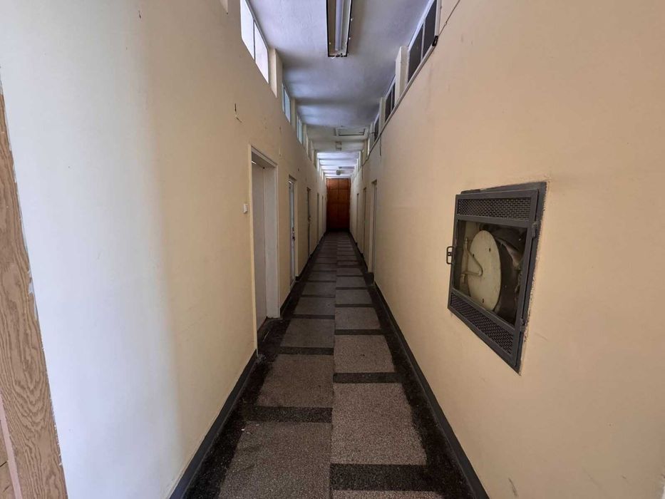 Етаж с офис помещения за продажба кв. Родина 1