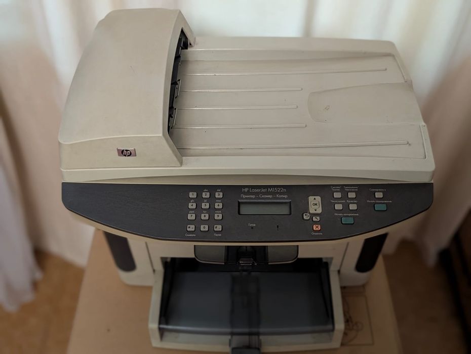 Принтер со сканером HP LaserJet M1522nf