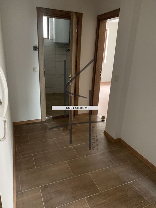 Продава се Двустаен апартамент в Варна, Виница - 75 кв.м за 1979 €/кв.м - Снимка #4