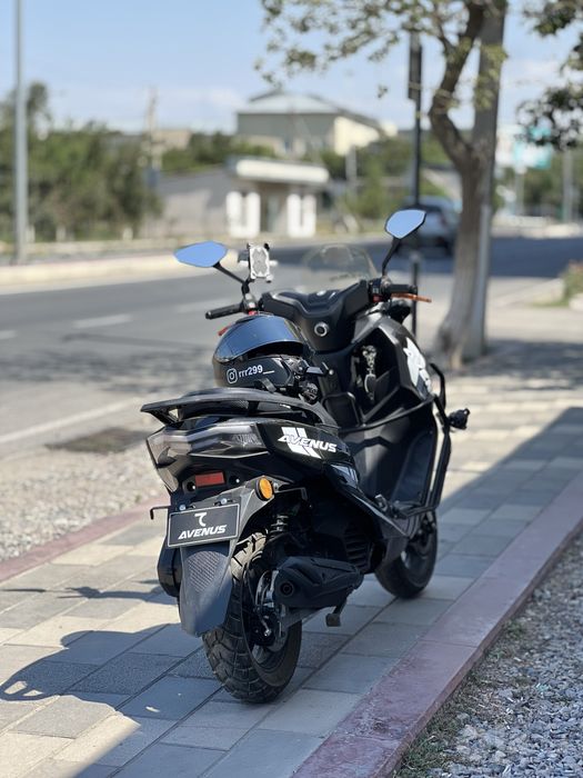 Skuter moto.